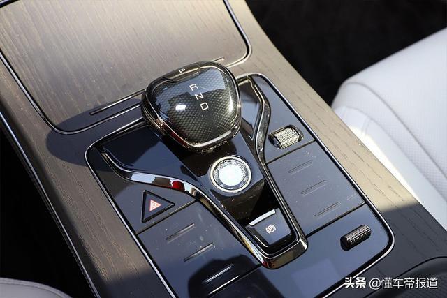 新车｜豪华且更加优雅 比亚迪汉浅色内饰车型发布