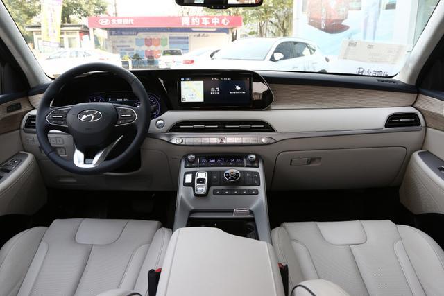仅29.88万的进口中大型SUV，标配3.5L V6发动机