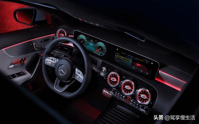 奔驰新款CLA家族上市 售价29.98-38.58万