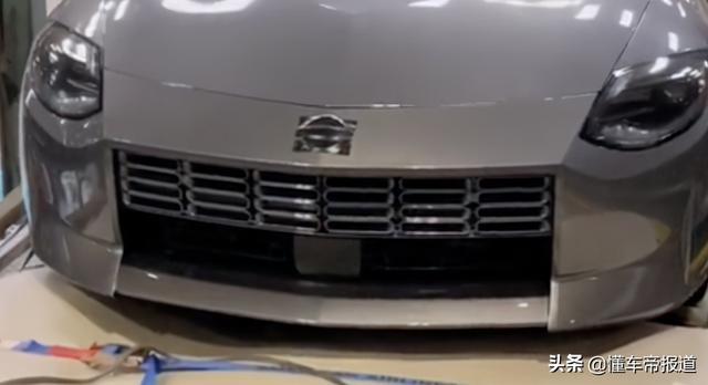 新车｜竞争丰田“牛魔王”，曝日产370Z继任者，致敬350Z