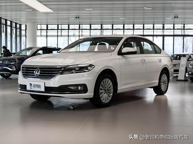 合资的热销实惠车，有自动挡，油耗不到6L，带你看大众朗逸