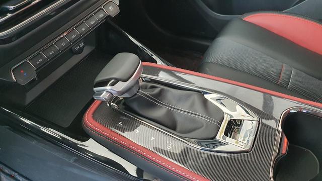 10万元SUV选实用还是运动？对比长安欧尚X7、X5