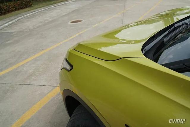 试驾上汽大众ID.4 X后我找到了6个不买Model 3的理由