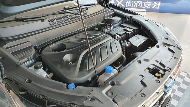 10万元SUV选实用还是运动？对比长安欧尚X7、X5