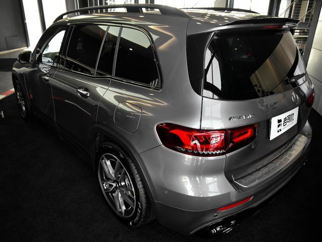 2.0T+7座的奔驰入门SUV，外观大气，奔驰GLB AMG