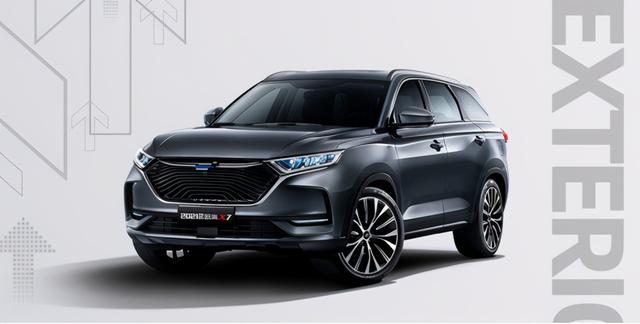 轴距2.78米，配置了HUD，确定这是10万级SUV？