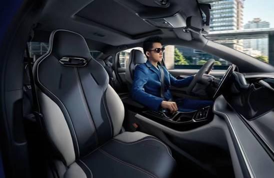 亏电状态百公里油耗3.8L，满电更低，比亚迪秦PLUS上市