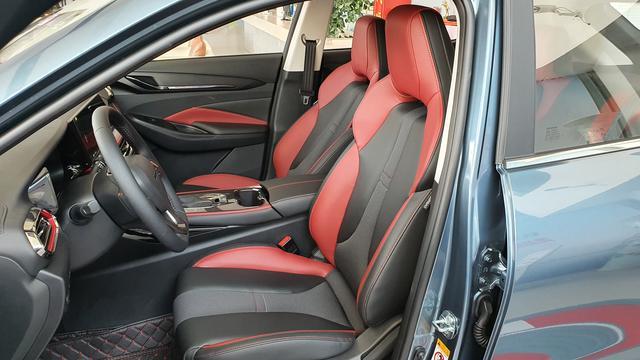 10万元SUV选实用还是运动？对比长安欧尚X7、X5