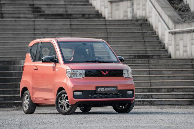 开完五菱mini EV再开长安奔奔E-Star 谈谈我的感受