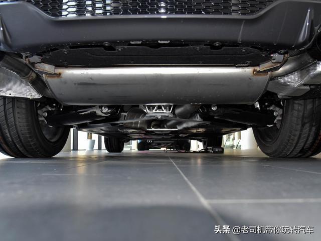 优惠的小“X6”，8AT自动挡加四驱，依旧实用，进口宝马X4