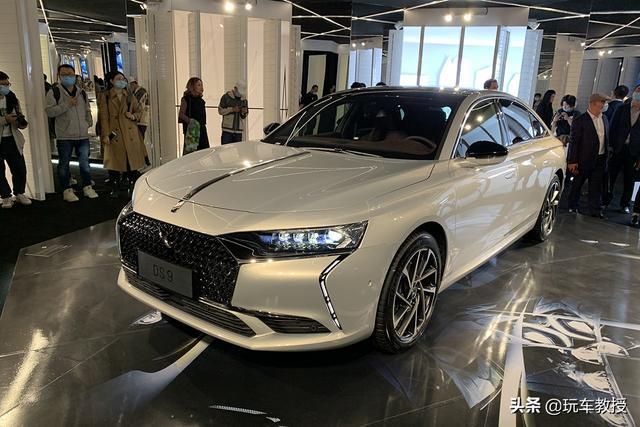 近5米长，起售价不足25万！全新DS 9尾灯真的精美绝伦