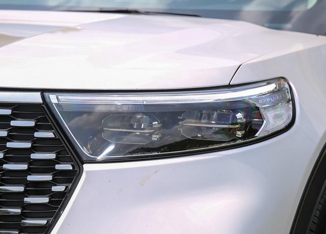 探险者：30万纵置平台SUV，2.3T十个档，外观霸气空间大