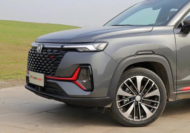 试驾新CS35 PLUS：这底盘说是小CS75我都信