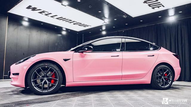 性能版特斯拉model3P变换樱花粉！！