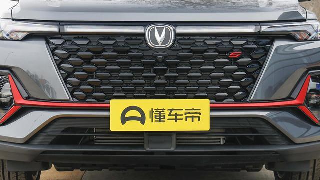 顶配只要10.99万，全面升级的长安CS35 PLUS值吗？
