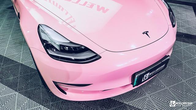 性能版特斯拉model3P变换樱花粉！！