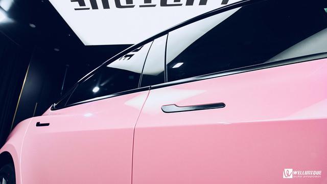 性能版特斯拉model3P变换樱花粉！！