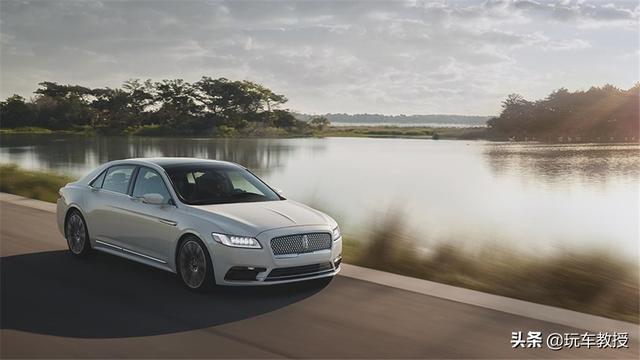 30万价格50万的体验？想要买豪车 这些车型不比BBA划算吗