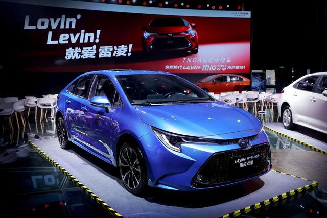 2月轿车销量排行出炉：第一不是轩逸，Model 3挤进前十