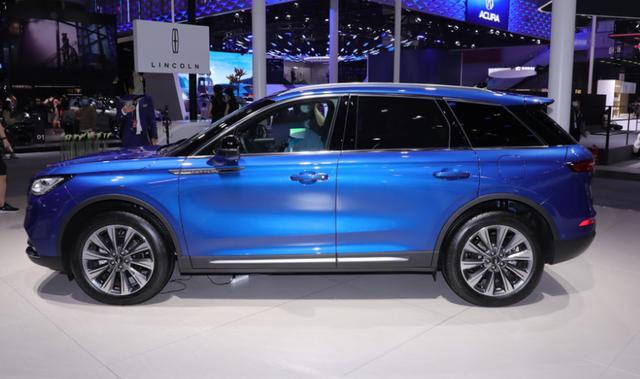 隔音不输BBA的豪华SUV！入门就配2.0T+8AT，24万