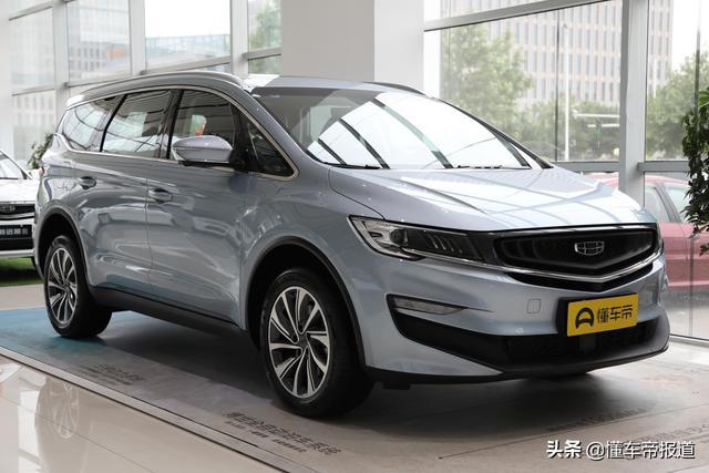 新车｜竞争宋MAX、五菱凯捷？大通G50新车实拍，配电子怀挡