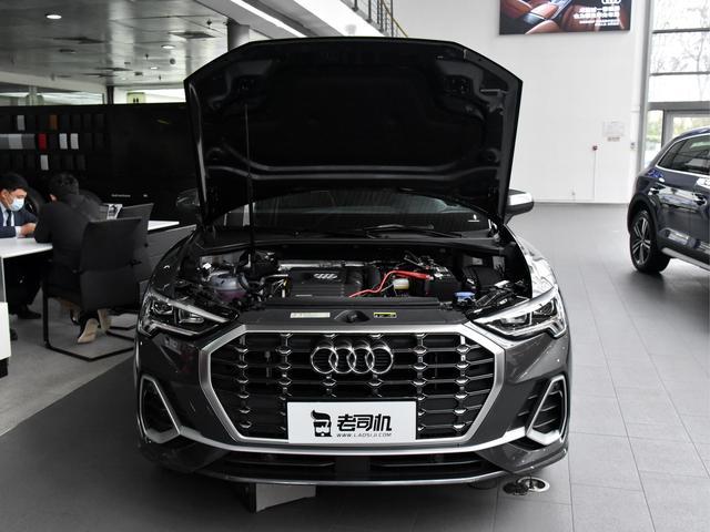 入门级豪华SUV选谁好？奥迪Q3有颜有趣，百公里油耗6.7L