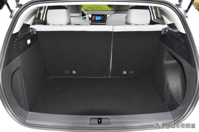 新车｜外观内饰大幅提升 全新荣威Ei5静态解析