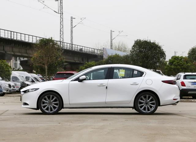 新车｜或将于4月上市，新款马自达3 昂克赛拉实拍曝光