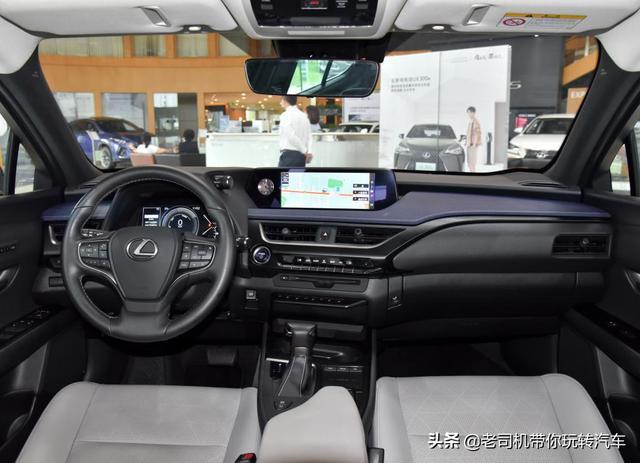 油耗不到5个油的进口SUV，还是日系豪华品牌，雷克萨斯UX