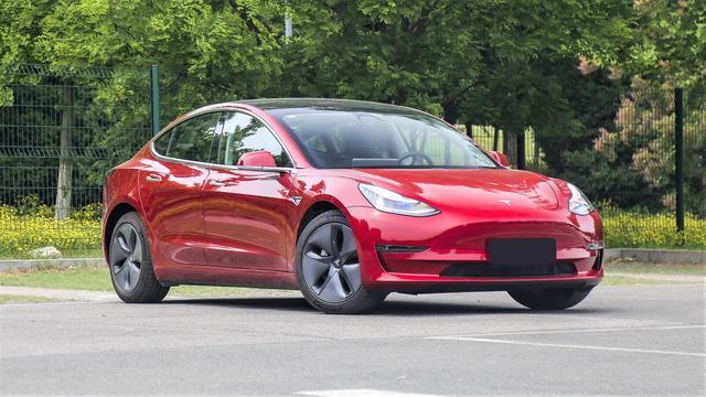 2月轿车销量排行出炉：第一不是轩逸，Model 3挤进前十