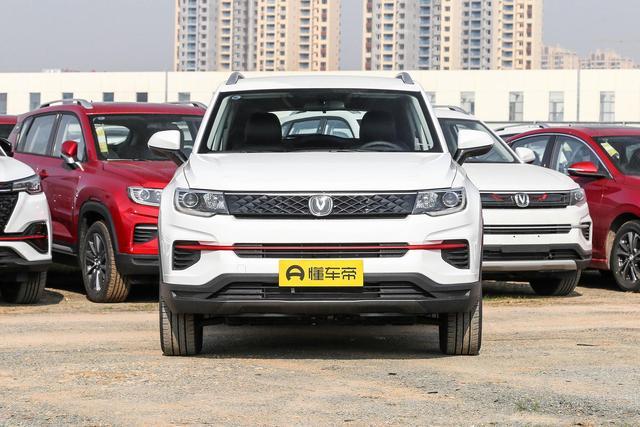 号称国产帅气小型suv，搭载1.6L+CVT，适合年轻人