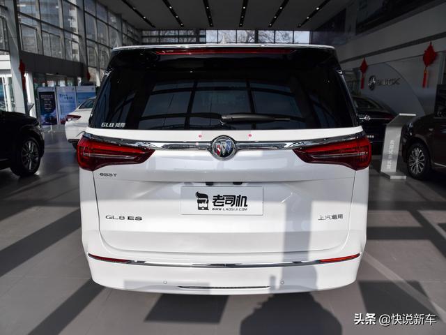 车内安静空间又大，四轮独悬的MPV销冠，实拍别克GL8