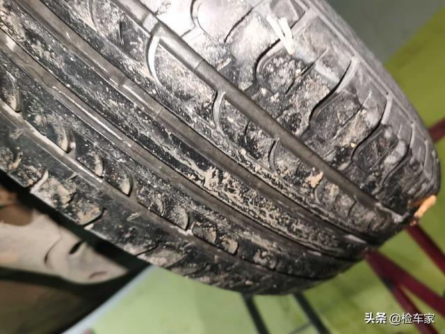大众朗逸的保值率如何？这位车主开了三年卖7万，坦言还是有通病