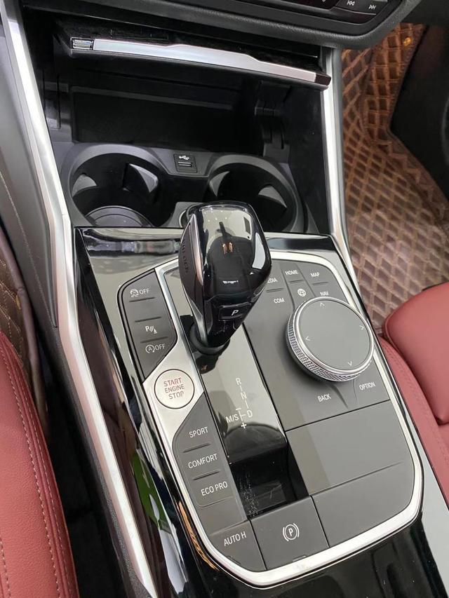 给孩子选车：2021款宝马320LI 提车小记
