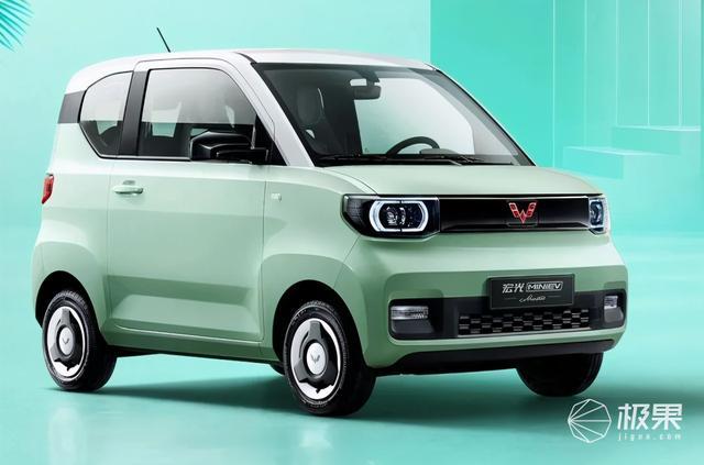 五菱MINI EV马卡龙开售！国民神车新爆款，一天就卖上万台