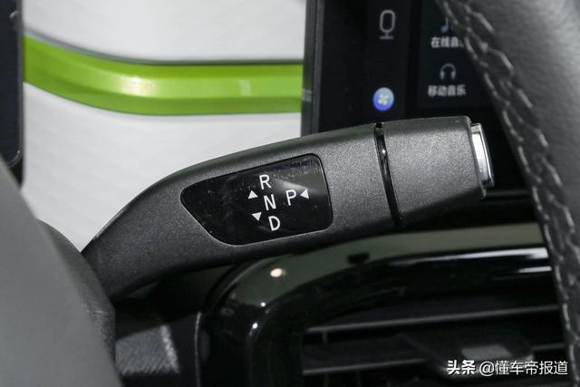 新车｜与宏光MINIEV同级，标配主驾气囊，思皓E10X上市