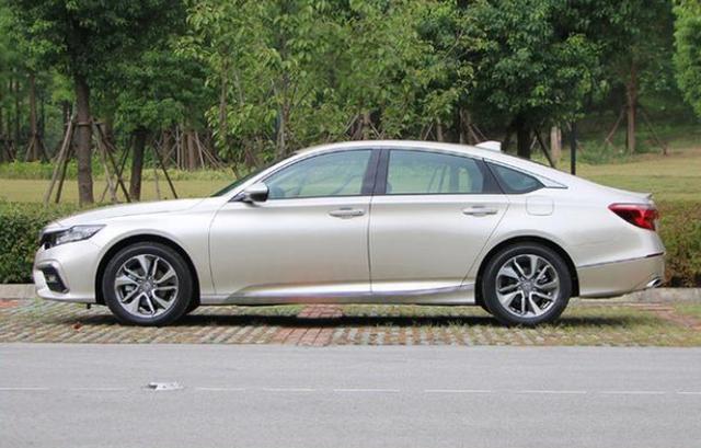 本田INSPIRE，1.5T+CVT，经典B级家用车