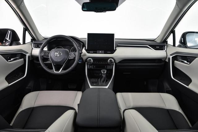 宿敌的较量，CR-V、威兰达全面对比，谁更适合入手？
