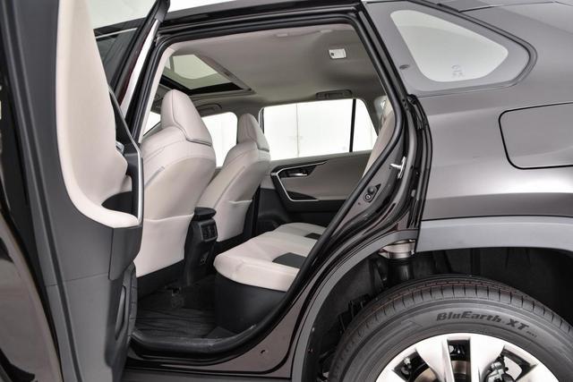 宿敌的较量，CR-V、威兰达全面对比，谁更适合入手？