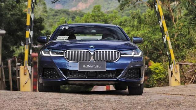 中大型轿车投诉榜：奥迪A6L“差评”登顶，雷克萨斯ES第三？