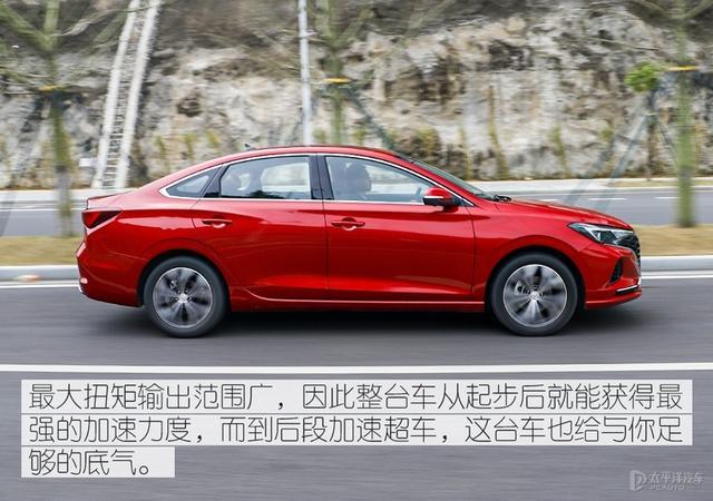 这台逸动PLUS，别看造型运动，开起来其实挺有乐趣
