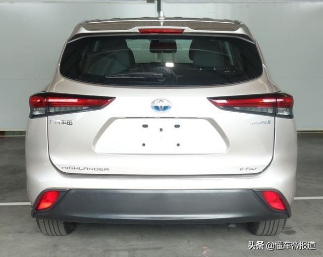 新车｜国产全新汉兰达实车现身！尺寸超锐界，内饰首曝，4月亮相