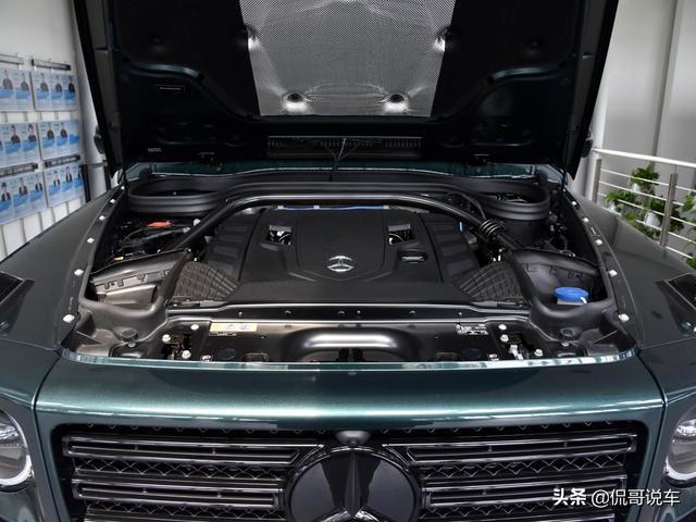 男人适合越野车，V8动力气派，奔驰品牌有排面，带你看奔驰G级