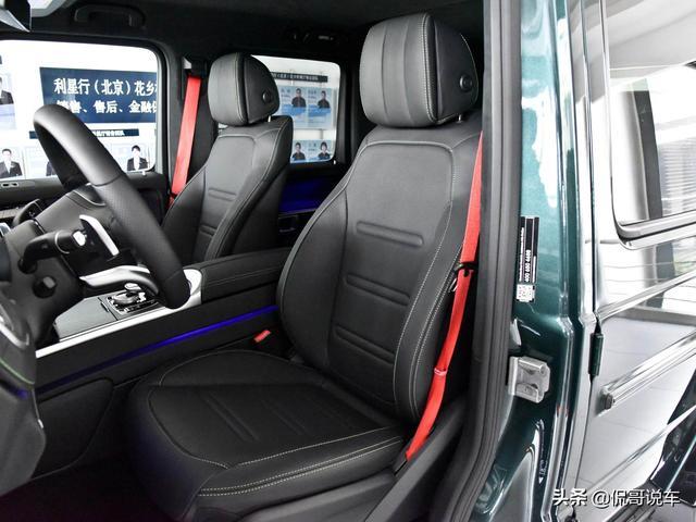 男人适合越野车，V8动力气派，奔驰品牌有排面，带你看奔驰G级