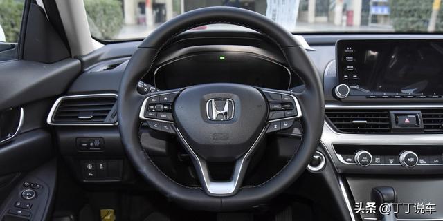 预算20万，一线合资品牌B级车！迈腾/雅阁/凯美瑞怎么选？