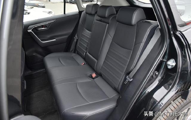 家庭用车：紧凑型SUV丰田威兰达和本田CRV，选哪个合适？