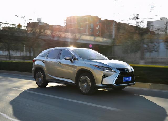 48.6万提了辆雷克萨斯RX 300，车主：我只想说四个字