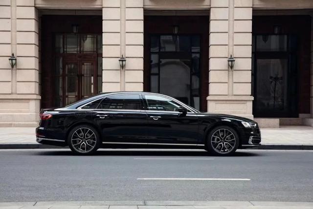 V8即正义！新奥迪 A8L 60 TFSI上市