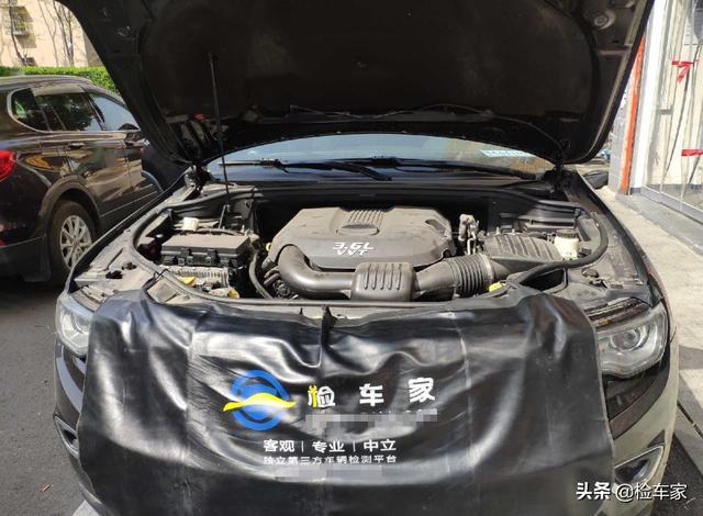 19万买辆大切诺基让人哭笑不得！卖家：因为车况好，所以调了表