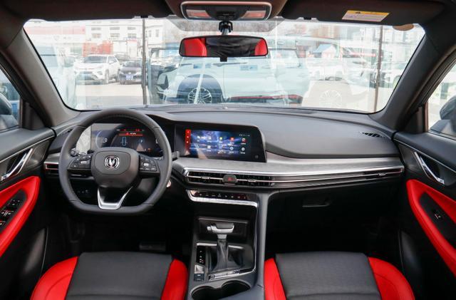 新手想买安全的SUV，全新CS35PLUS和吉利缤越怎么选